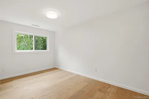 $675,000 | 276 Agor Lane, Mahopac, NY 10541