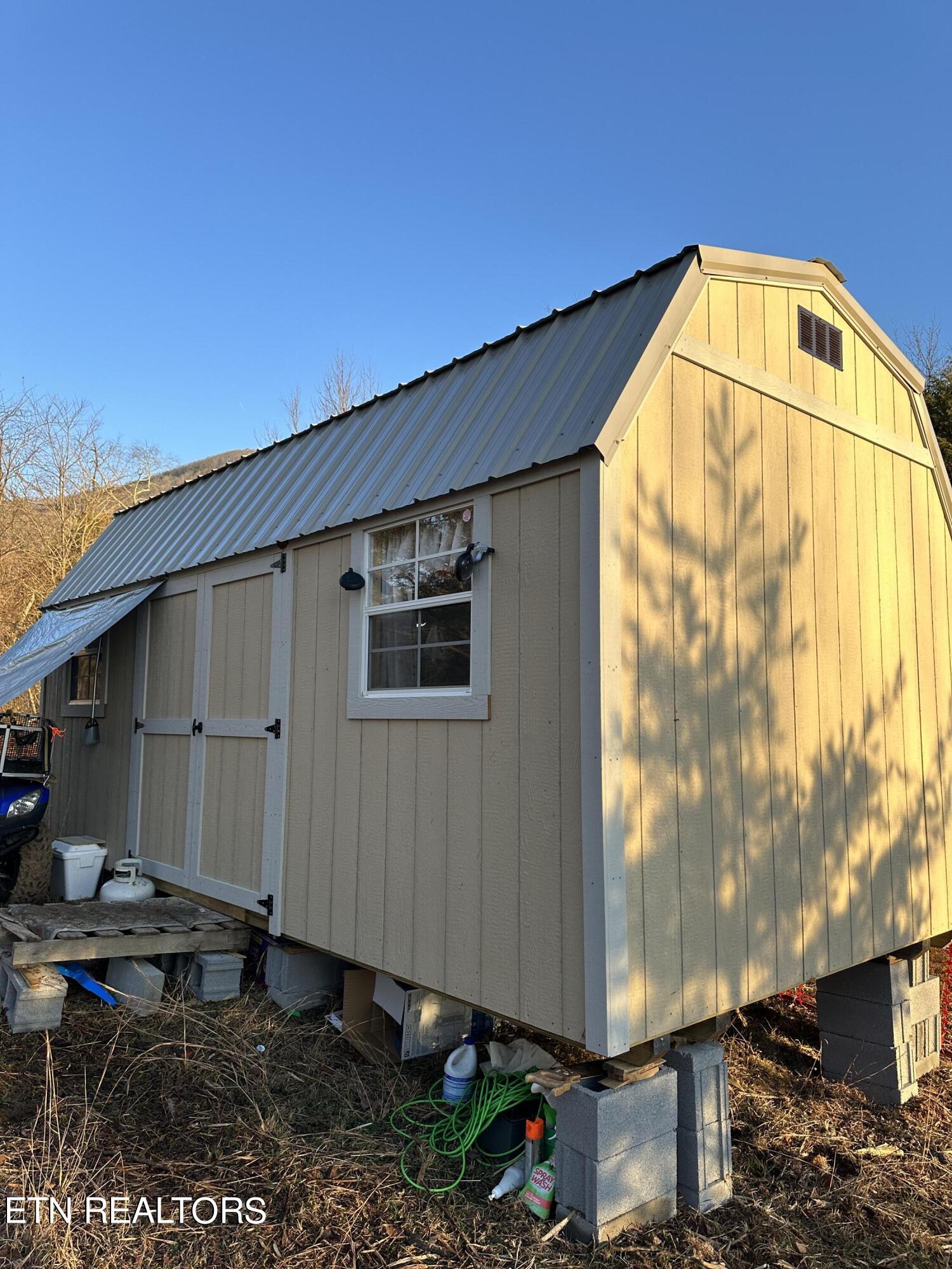 513 Rogers Road Speedwell, TN 37870 - Photo 5 of 18 IMG_3423 (1)