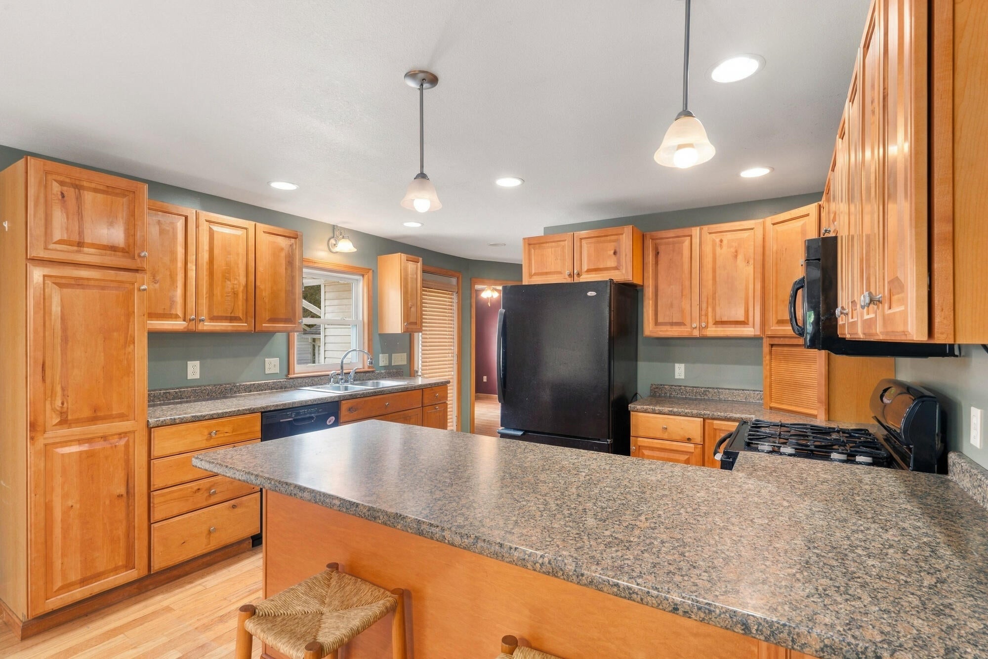 2826 Vanyea Road Cheboygan, MI 49721 - Photo 9 of 57 Gallery Image 9