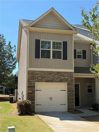 $2,000 | 629 Oakside Place, Acworth, GA 30102