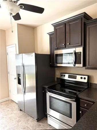$2,000 | 629 Oakside Place, Acworth, GA 30102