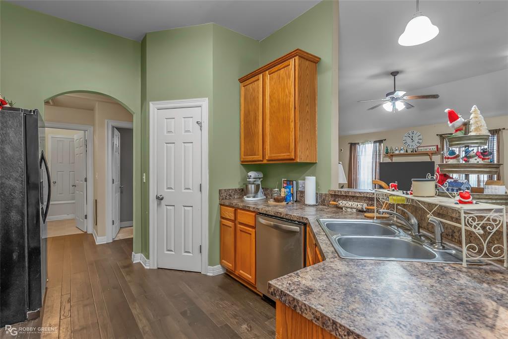 8818 McCain Road Shreveport, LA 71107 - Photo 12 of 23