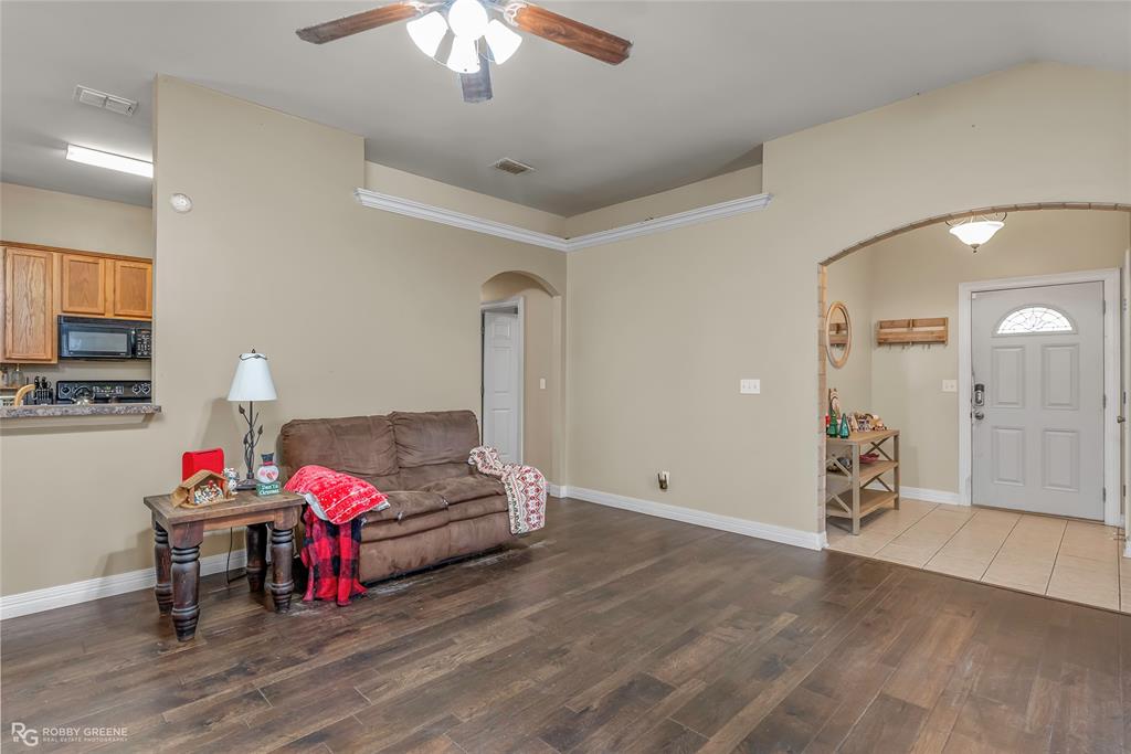 8818 McCain Road Shreveport, LA 71107 - Photo 4 of 23