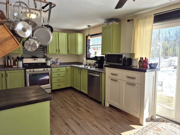 $415,000 | 115 Moody Road, Effingham, NH 03882