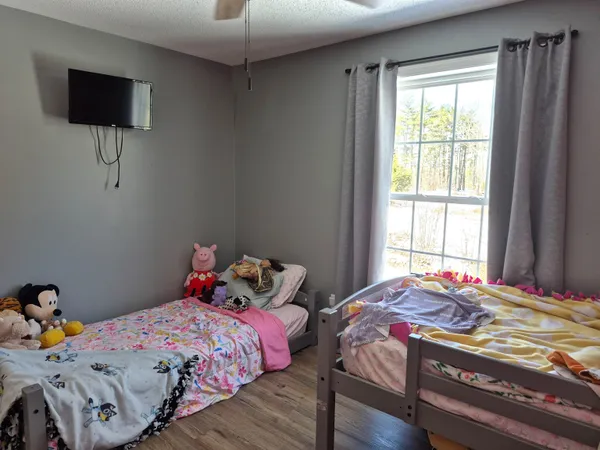 $415,000 | 115 Moody Road, Effingham, NH 03882
