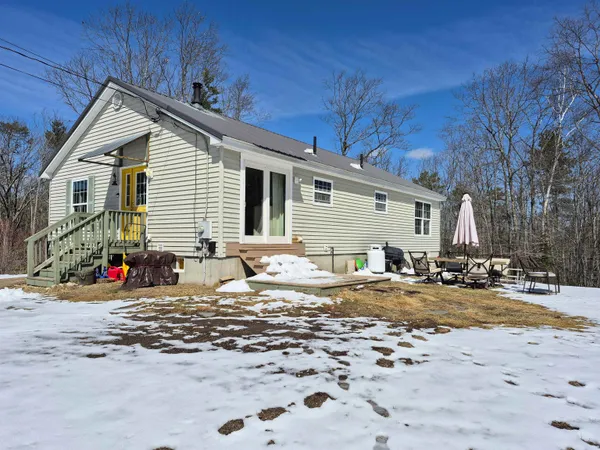 $415,000 | 115 Moody Road, Effingham, NH 03882