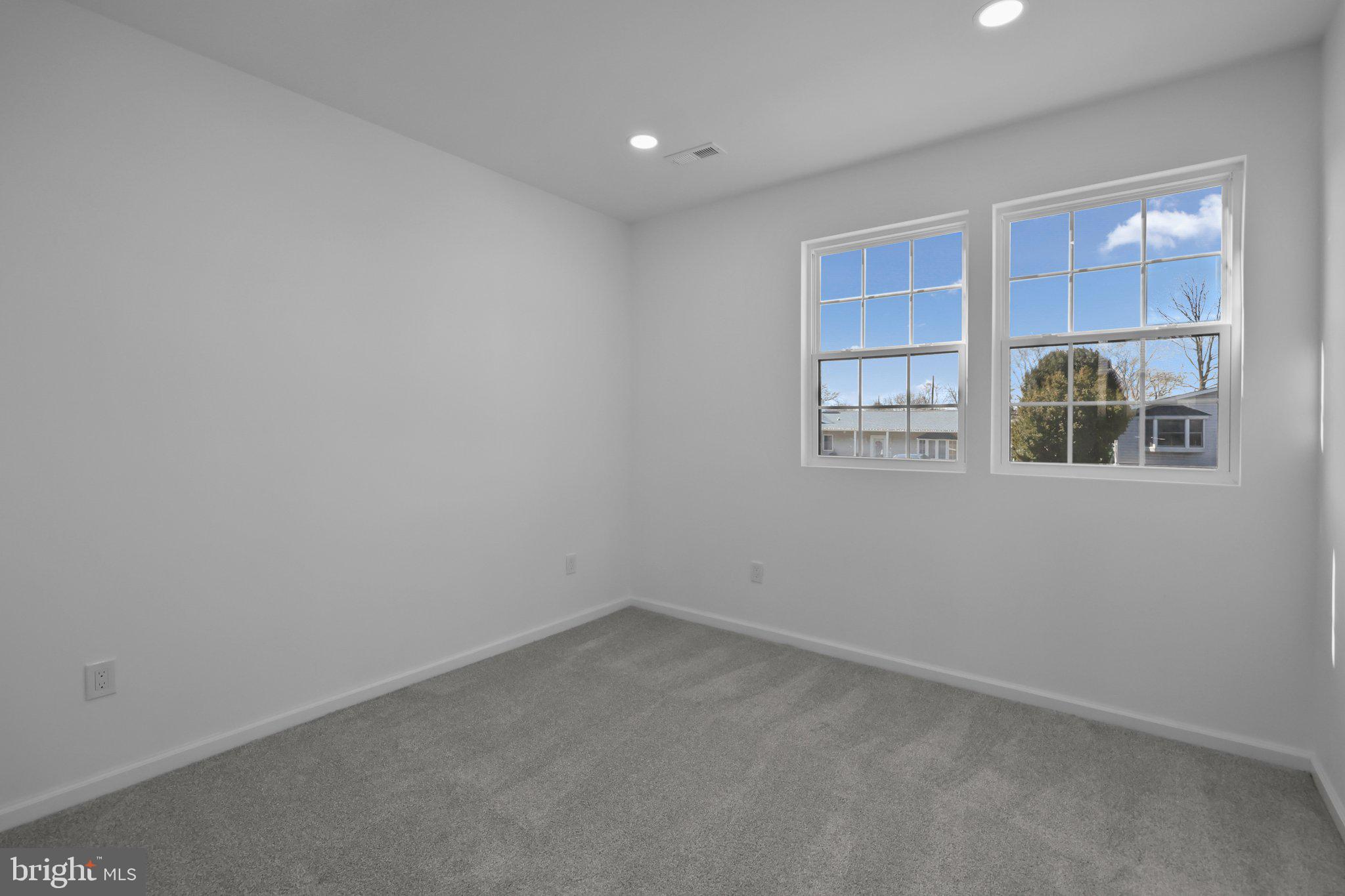 61 Gridiron Road Levittown, PA 19057 - Photo 13 of 49