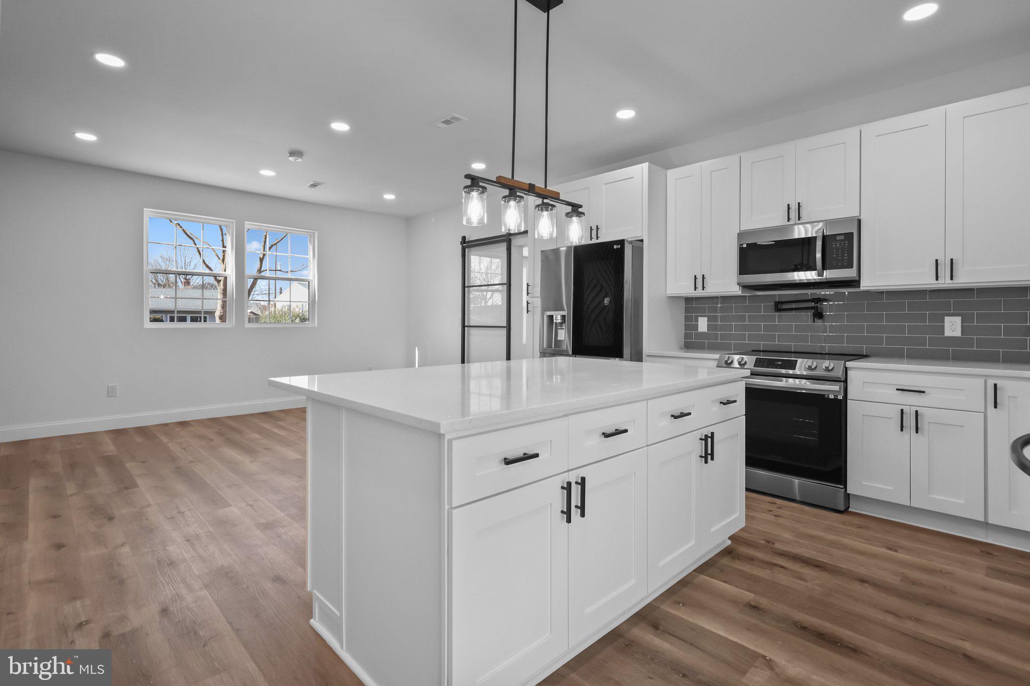 61 Gridiron Road Levittown, PA 19057 - Photo 21 of 49