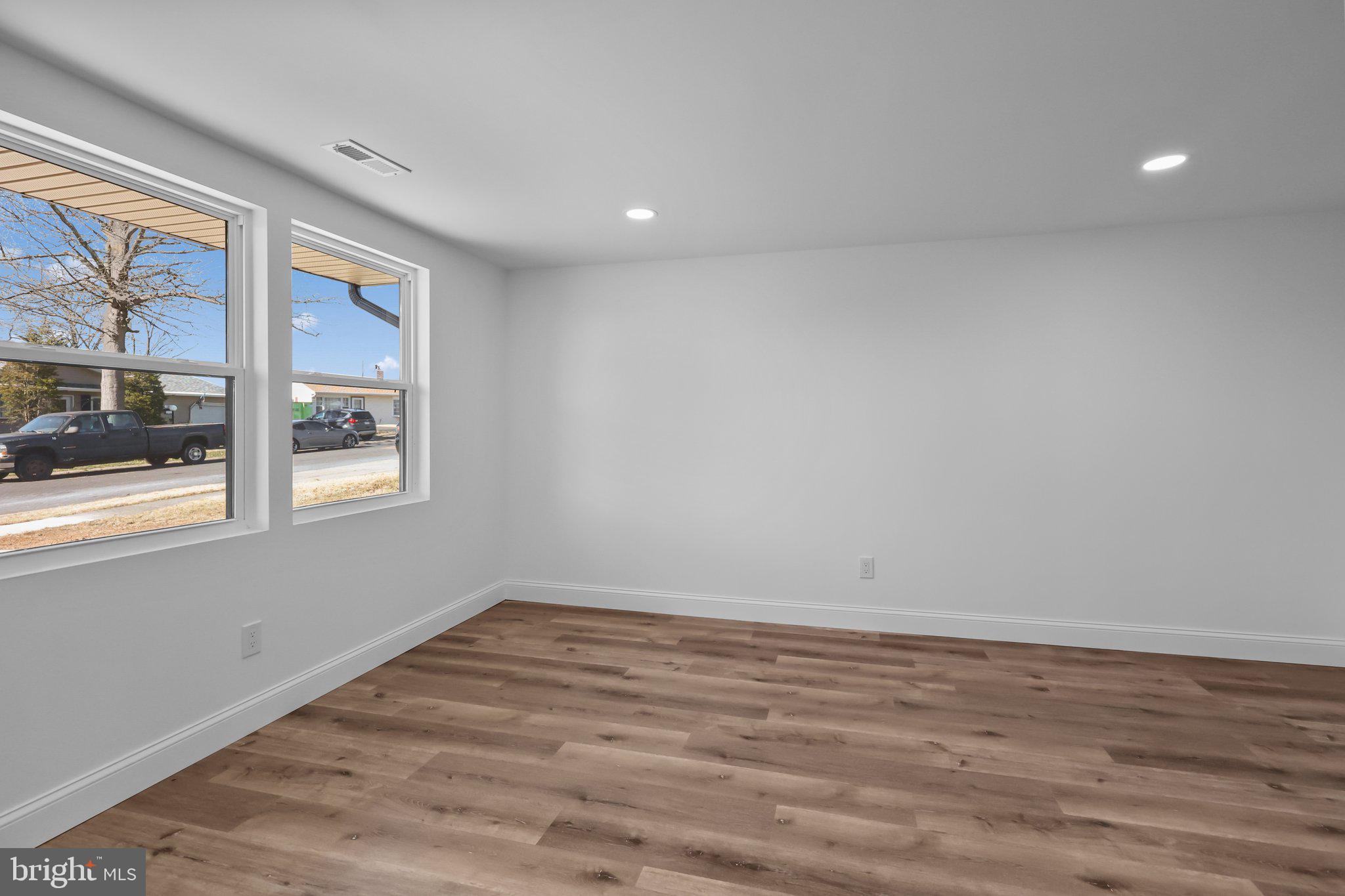 61 Gridiron Road Levittown, PA 19057 - Photo 24 of 49