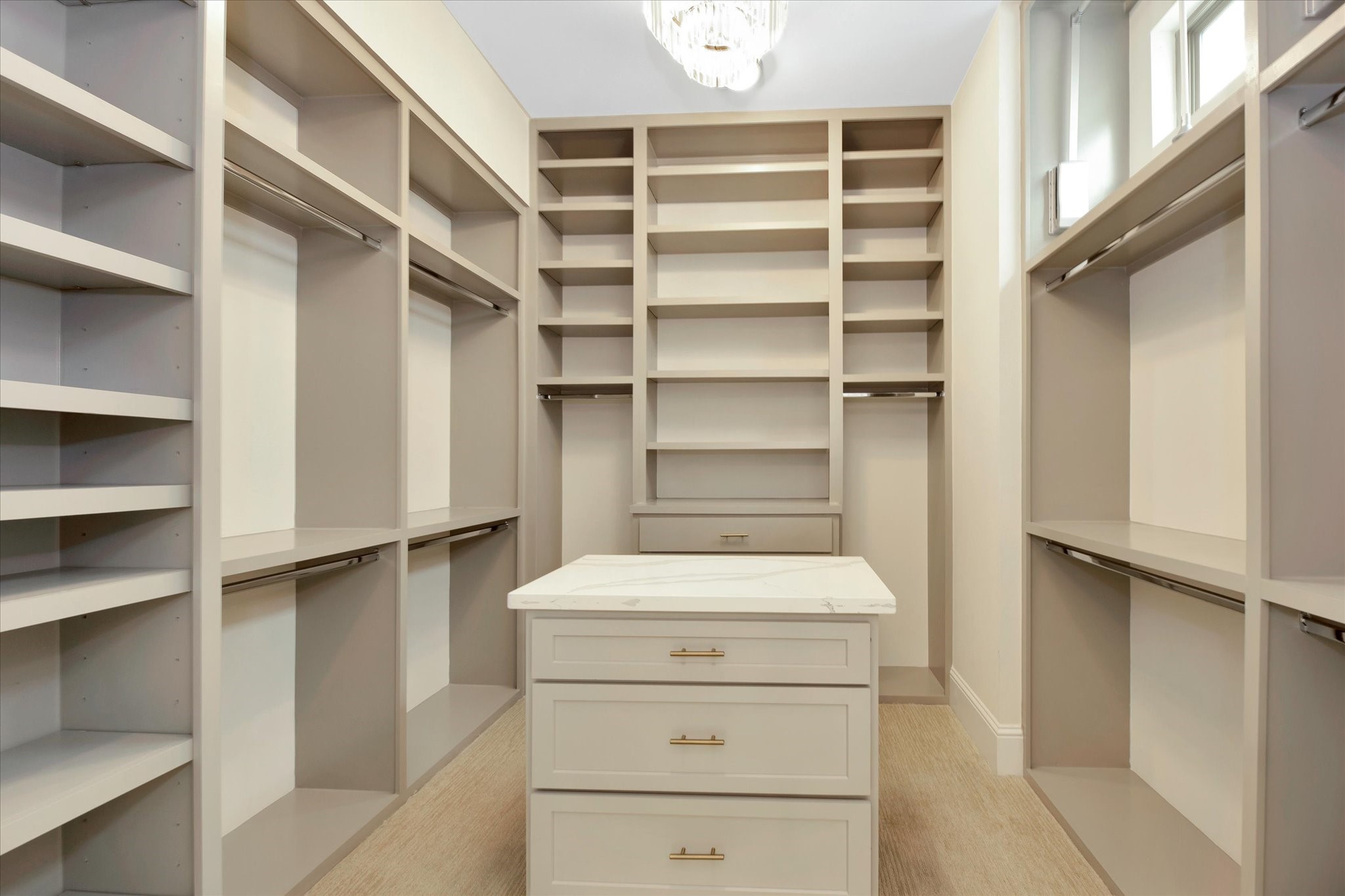 540 West 26th Street, Unit A Houston, TX 77008 - Photo 27 of 47 When you come inside this space you will feel like you are inside a high-end department store!