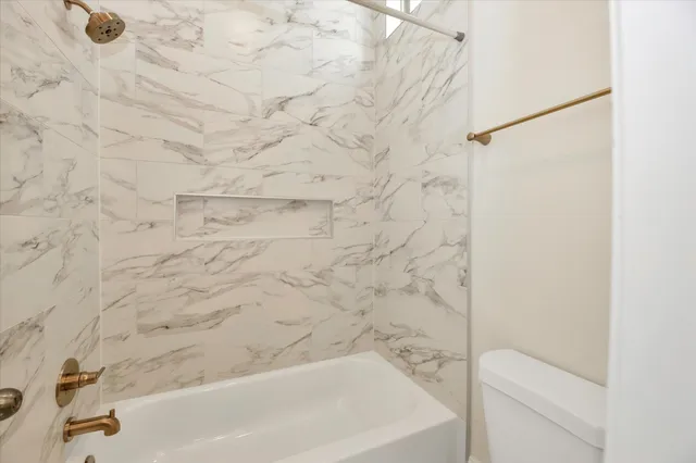 $999,500 | 540 West 26th Street, Unit A, Houston, TX 77008