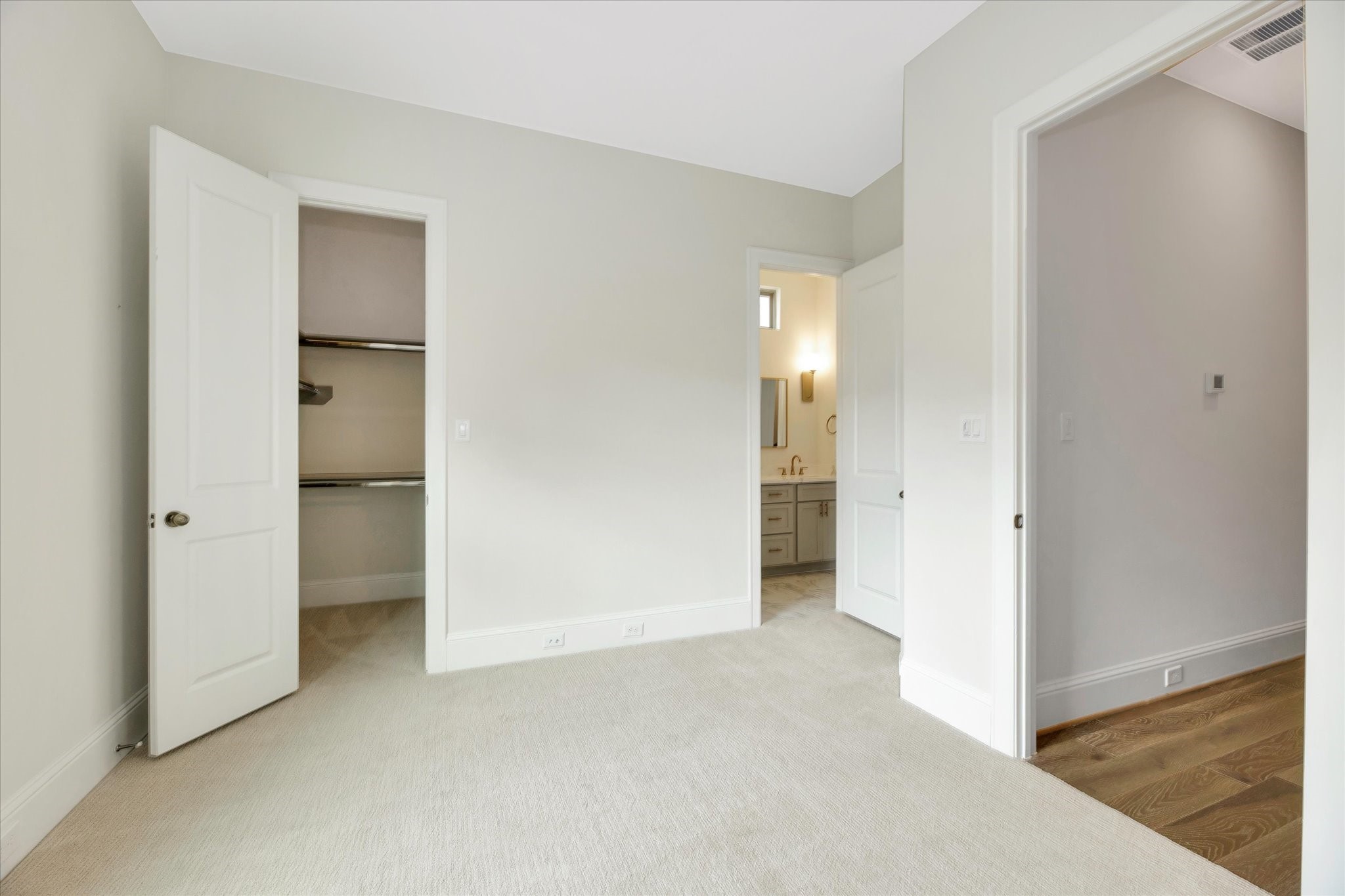540 West 26th Street, Unit A Houston, TX 77008 - Photo 34 of 47 2nd floor.