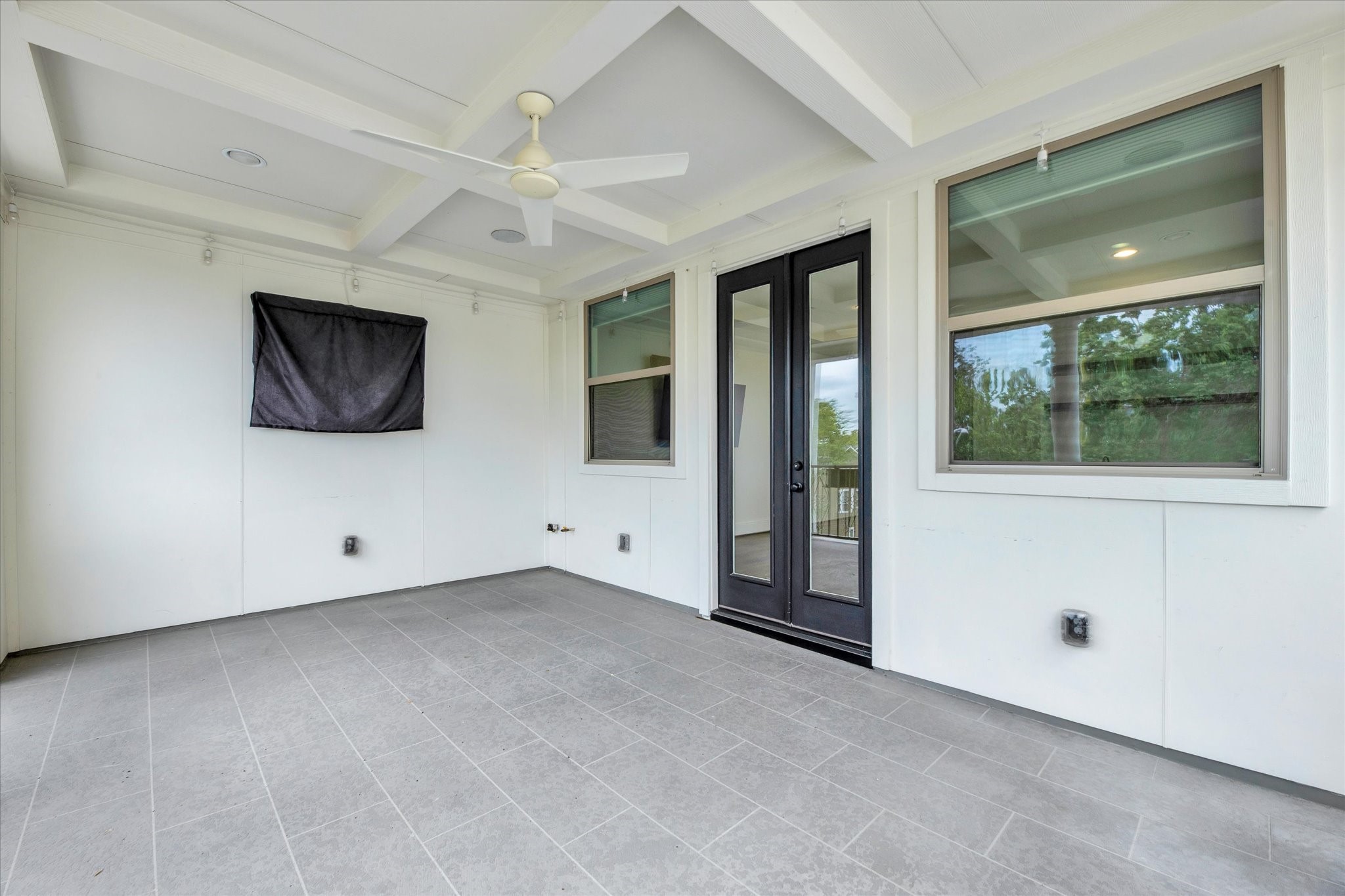 540 West 26th Street, Unit A Houston, TX 77008 - Photo 45 of 47 Third floor deck facing the street.