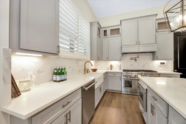 $999,500 | 540 West 26th Street, Unit A, Houston, TX 77008