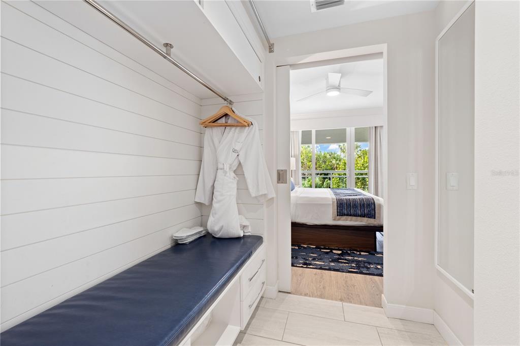 240 Sands Point Road, Unit 4102 Longboat Key, FL 34228 - Photo 13 of 38