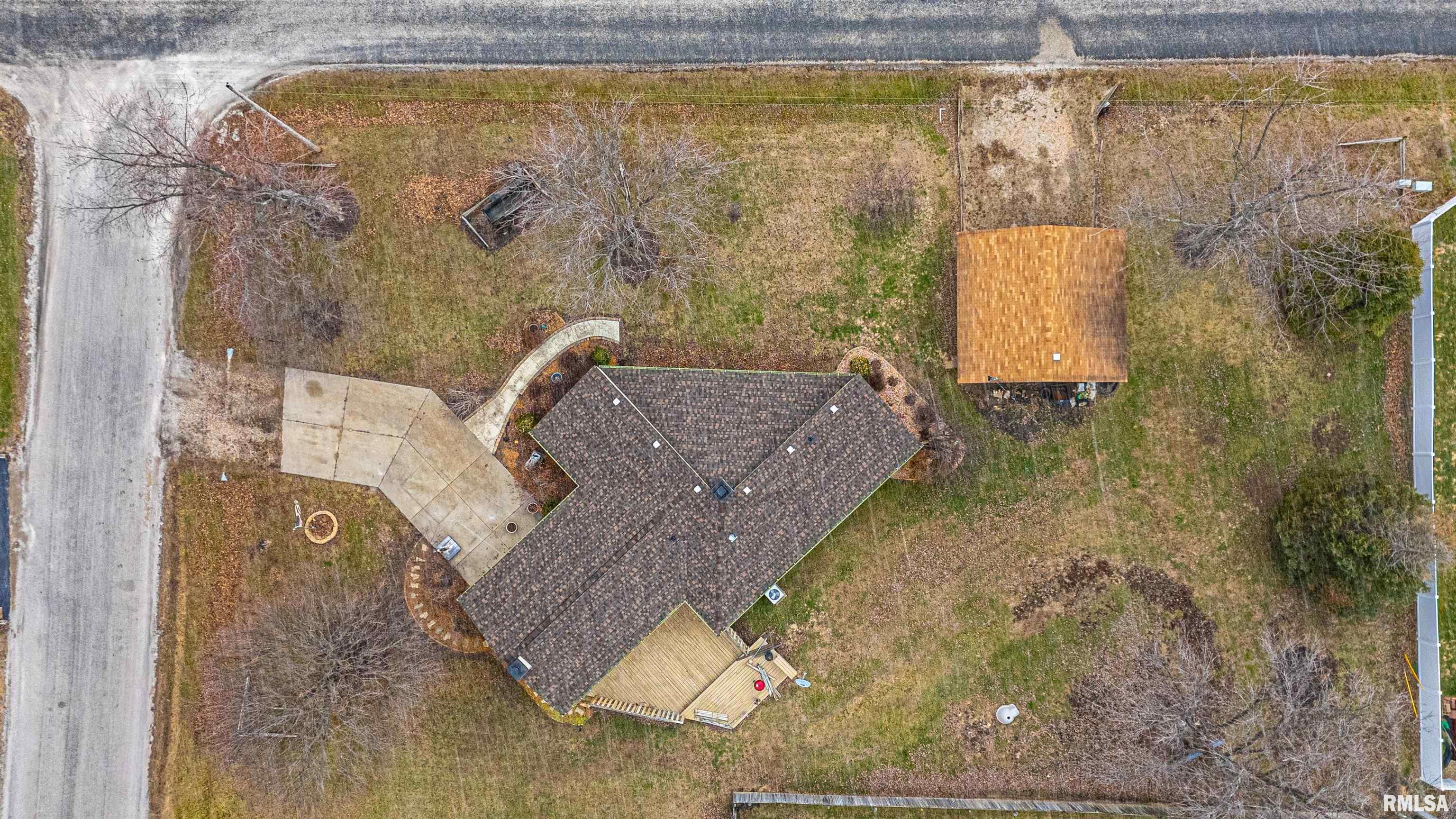 12 Pheasant Road Lincoln, IL 62656 - Photo 33 of 36