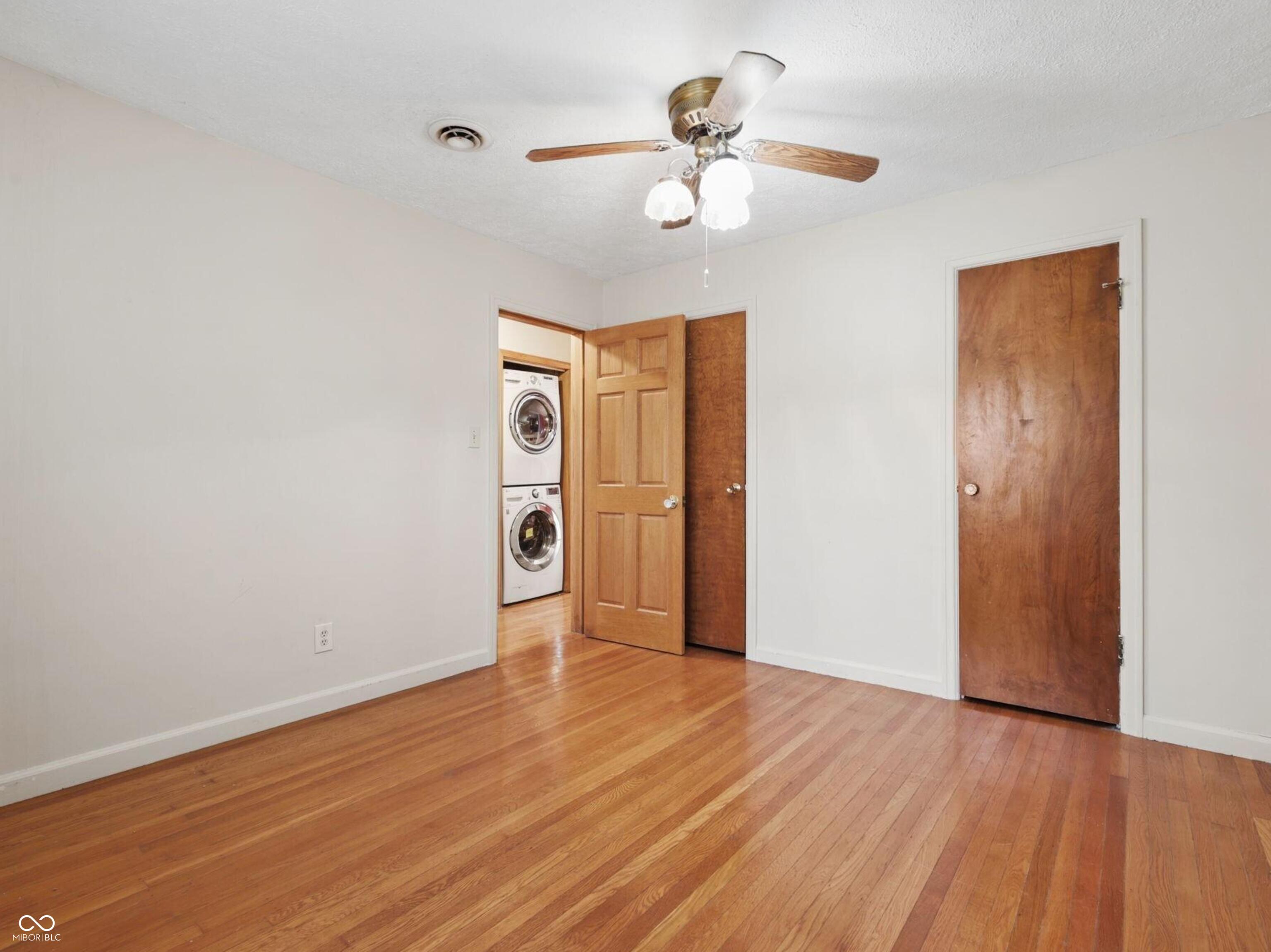 449 North Franklin Road Indianapolis, IN 46219 - Photo 16 of 30 Gallery Image 16