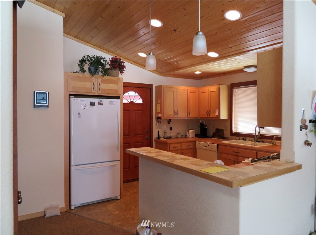 16 Julian Bay Road Republic, WA 99166 - Photo 4 of 23 Gallery Image 4