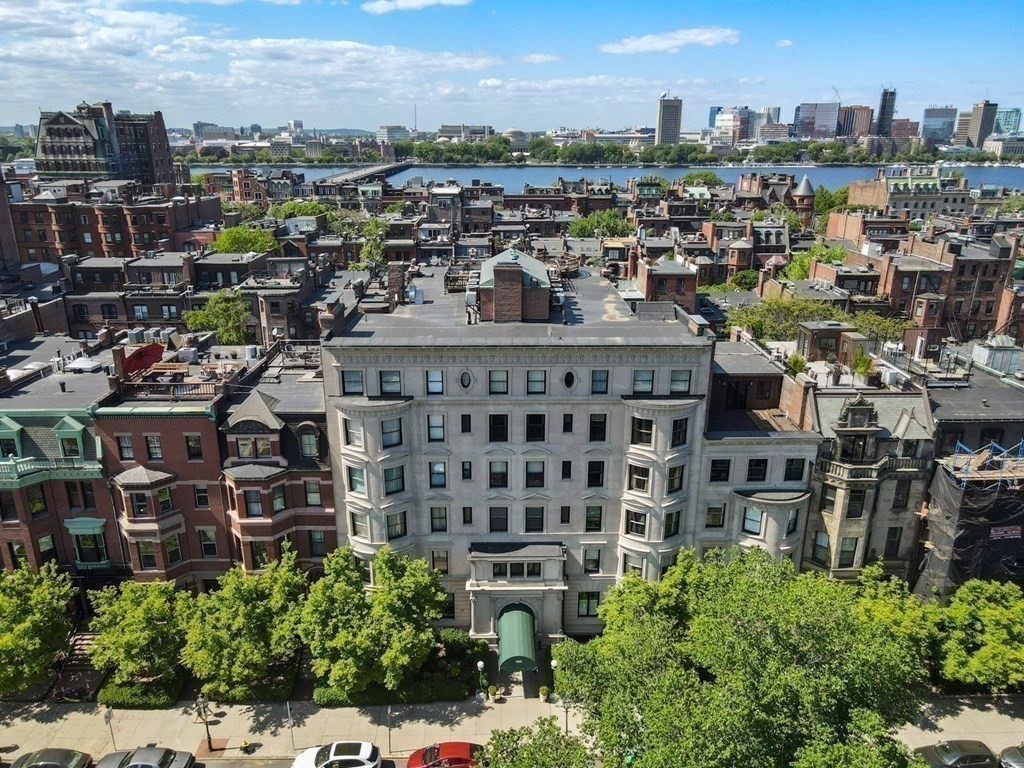 333 Commonwealth Avenue, Unit PH22 Boston, MA 02115 - Photo 41 of 42 a city view