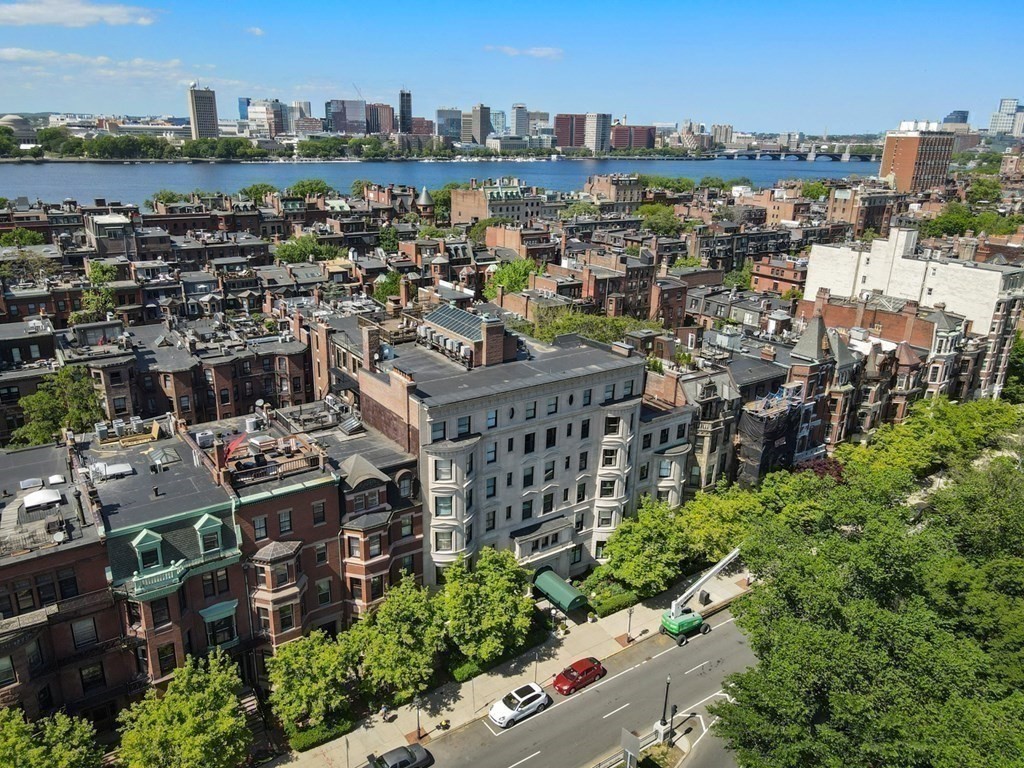 333 Commonwealth Avenue, Unit PH22 Boston, MA 02115 - Photo 42 of 42 a view of a city