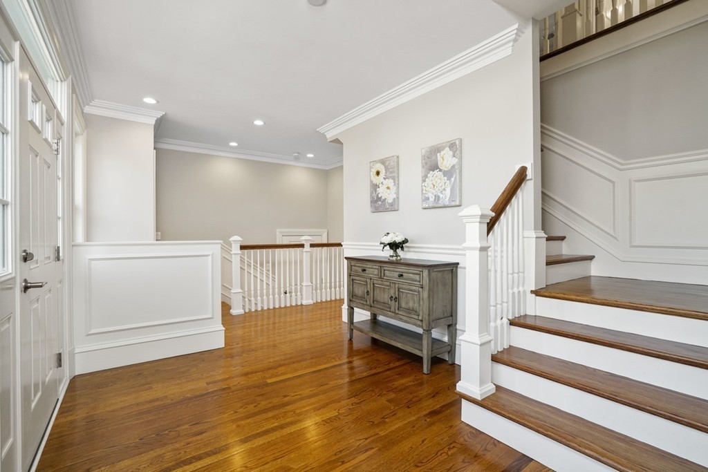 202 Winslow Road Newton, MA 02468 - Photo 3 of 18