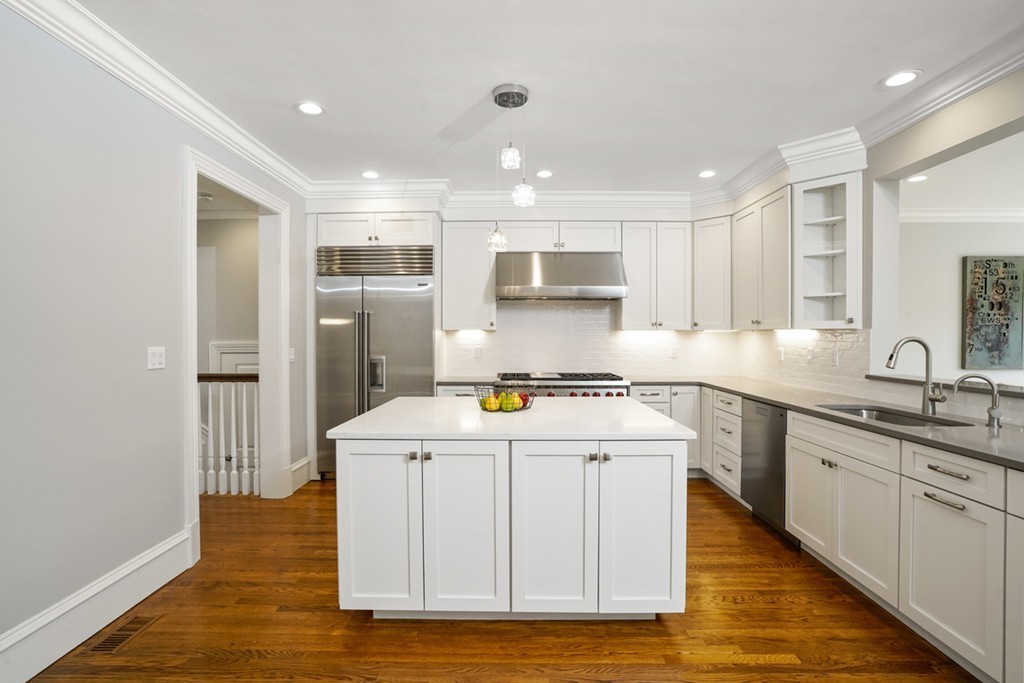 202 Winslow Road Newton, MA 02468 - Photo 6 of 18