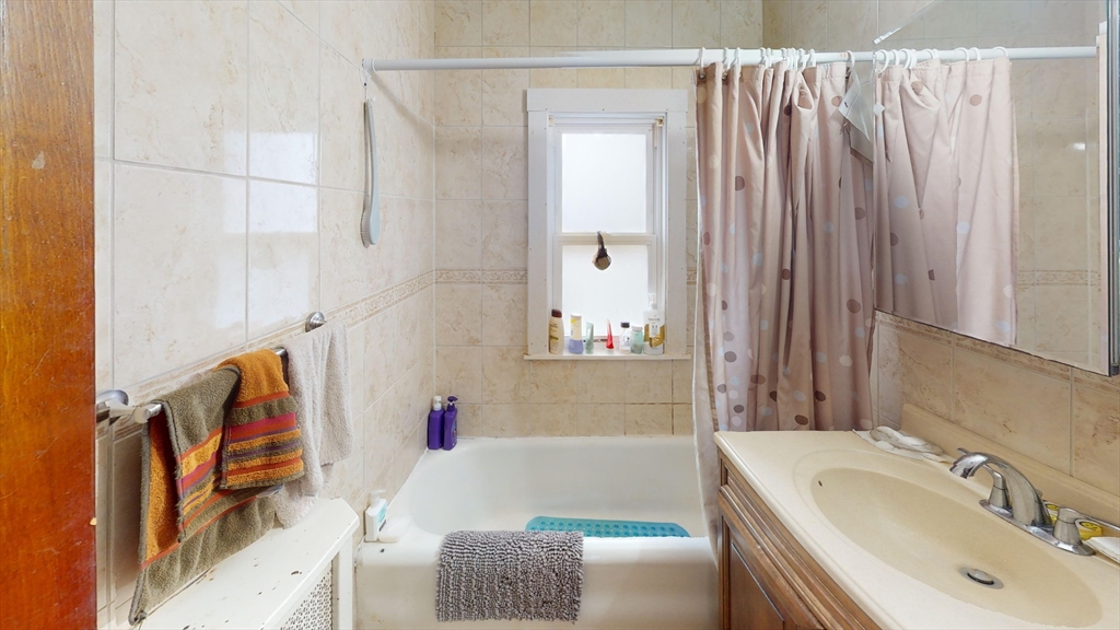 66 Nottinghill Road, Unit 2 Boston, MA 02135 - Photo 8 of 16