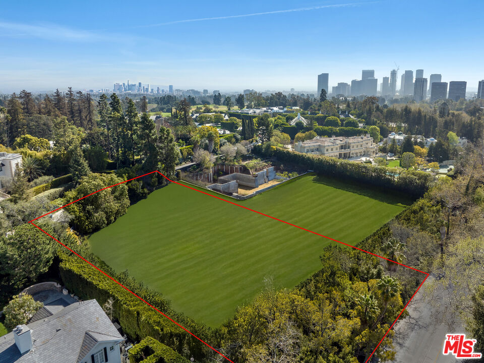 333 South Mapleton Drive Los Angeles, CA 90024 - Photo 1 of 1