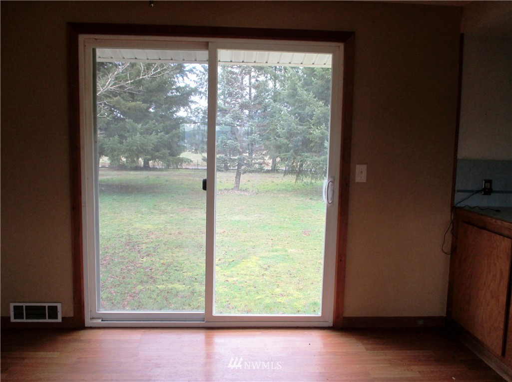 16330 Gibson Road Southwest Tenino, WA 98589 - Photo 6 of 14