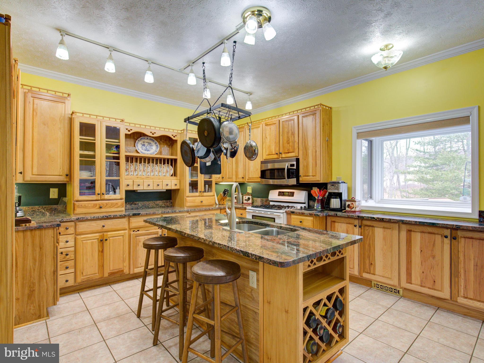 449 Rolling Ridge Lane Winchester, VA 22603 - Photo 4 of 30 Kitchen