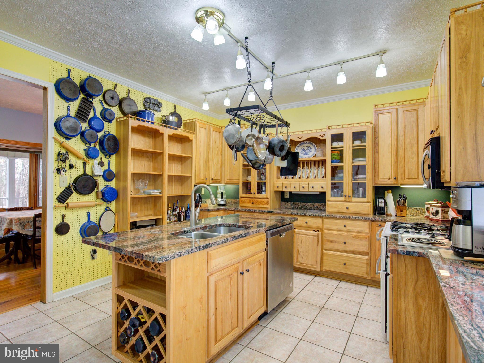 449 Rolling Ridge Lane Winchester, VA 22603 - Photo 5 of 30 Kitchen