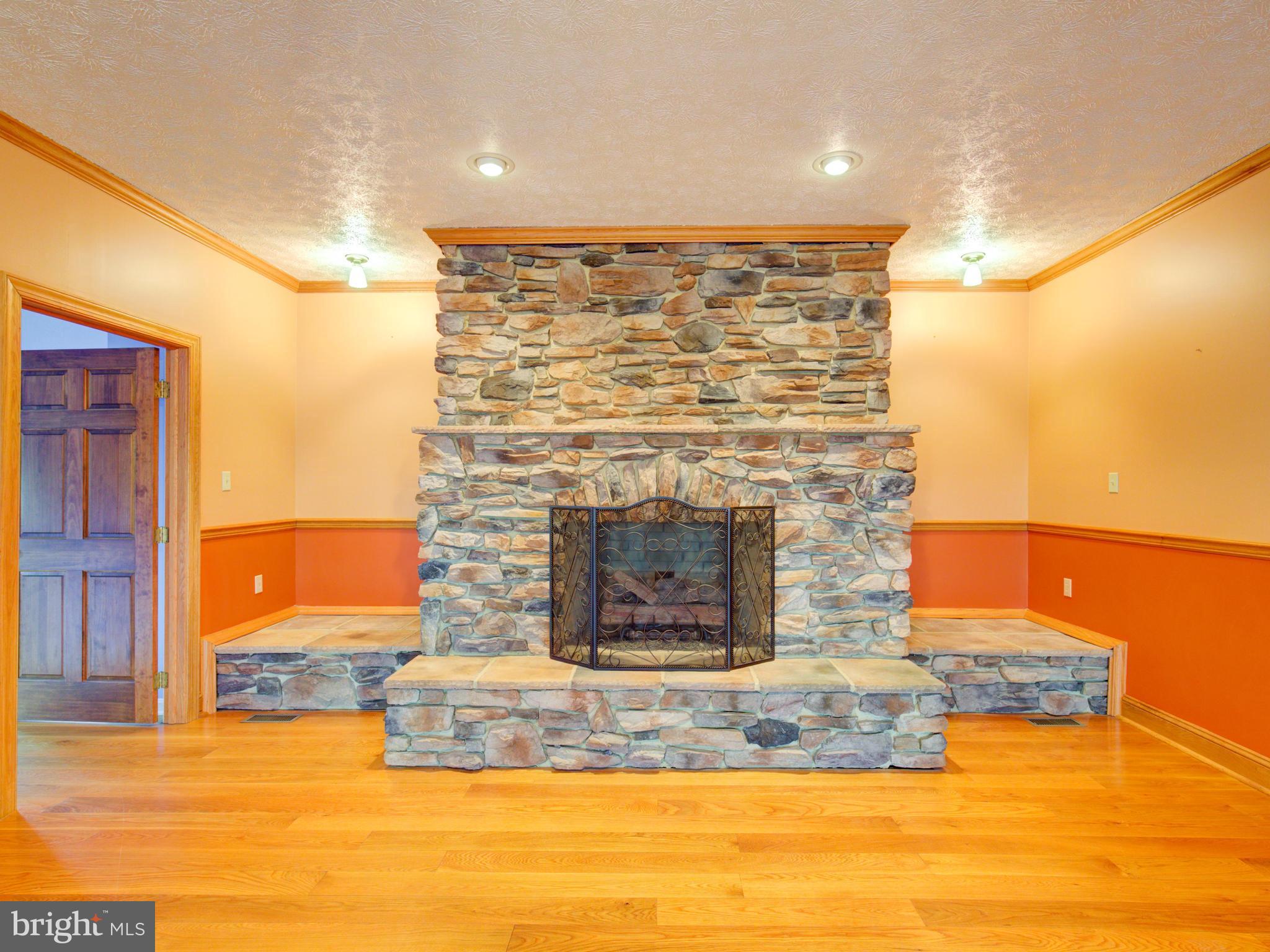 449 Rolling Ridge Lane Winchester, VA 22603 - Photo 9 of 30 Living Room