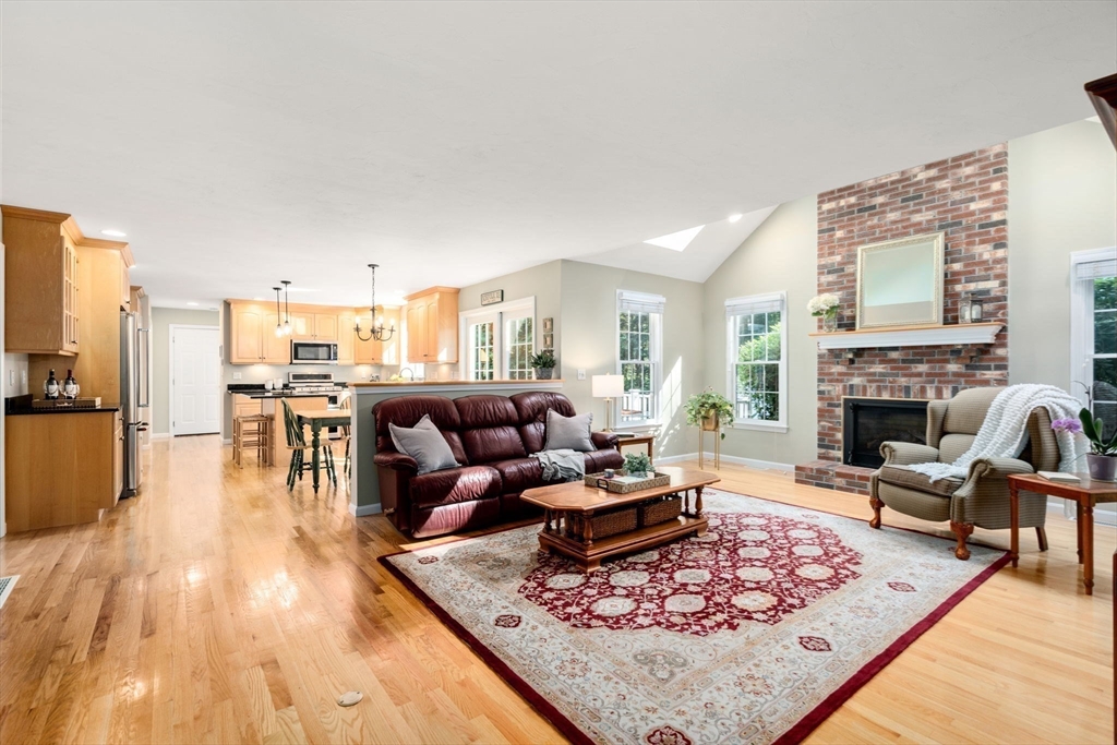 1 Applewood Road Norfolk, MA 02056 - Photo 19 of 41 Gallery Image 19