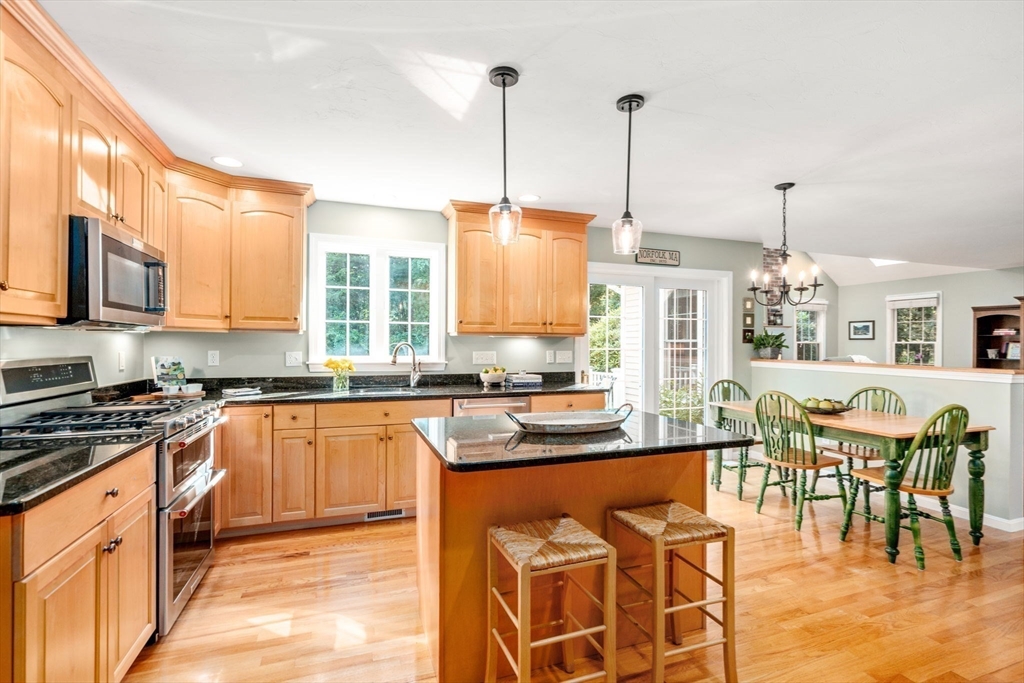 1 Applewood Road Norfolk, MA 02056 - Photo 22 of 41 Gallery Image 22