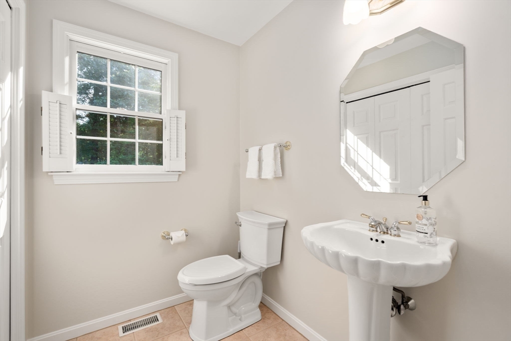 1 Applewood Road Norfolk, MA 02056 - Photo 25 of 41 Gallery Image 25