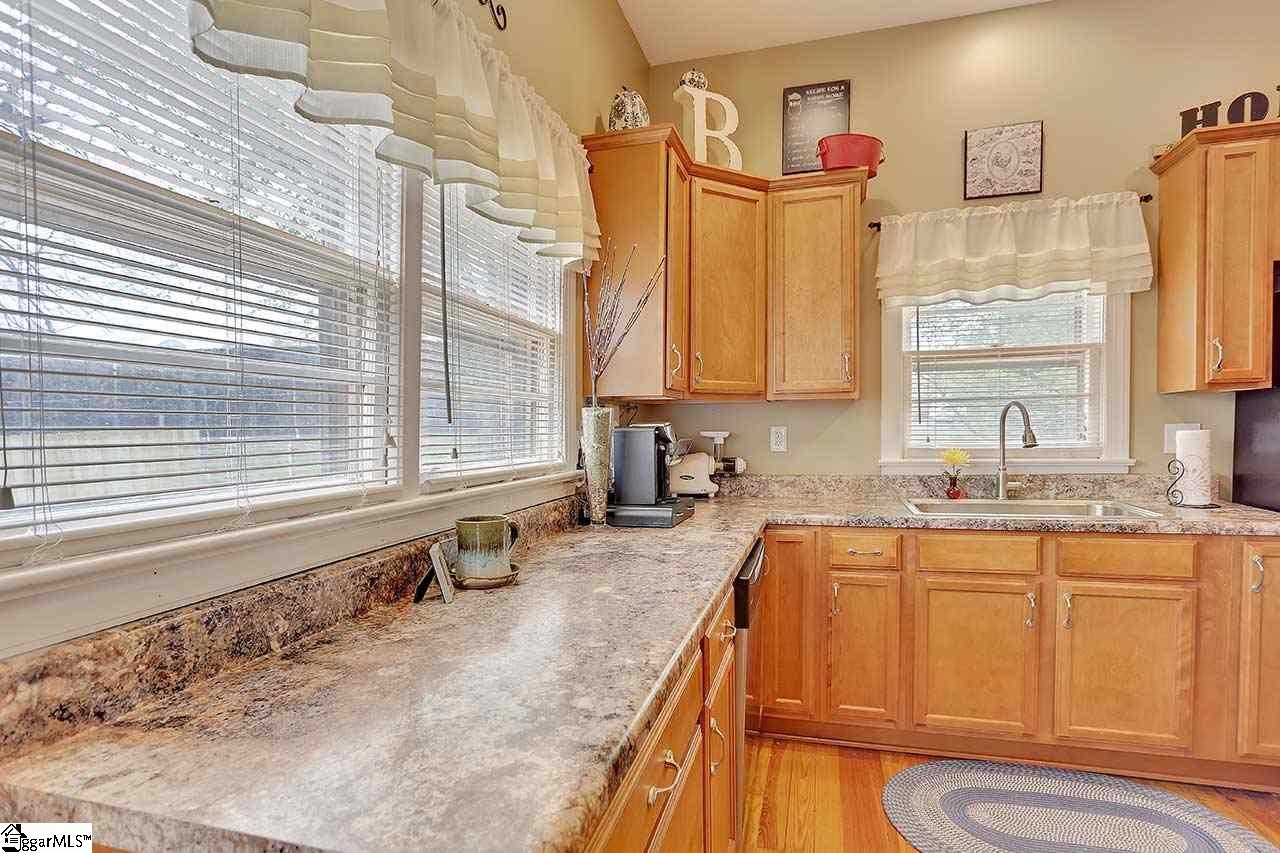 204 South Line Street Greer, SC 29651 - Photo 13 of 34 Gallery Image 13
