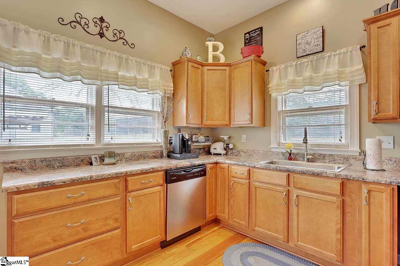 204 South Line Street Greer, SC 29651 - Photo 15 of 34 Gallery Image 15