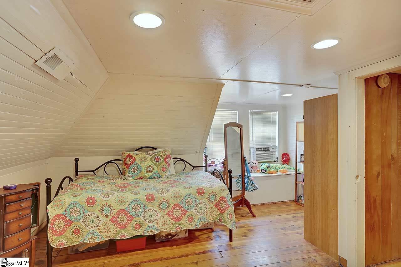 204 South Line Street Greer, SC 29651 - Photo 26 of 34 Gallery Image 26