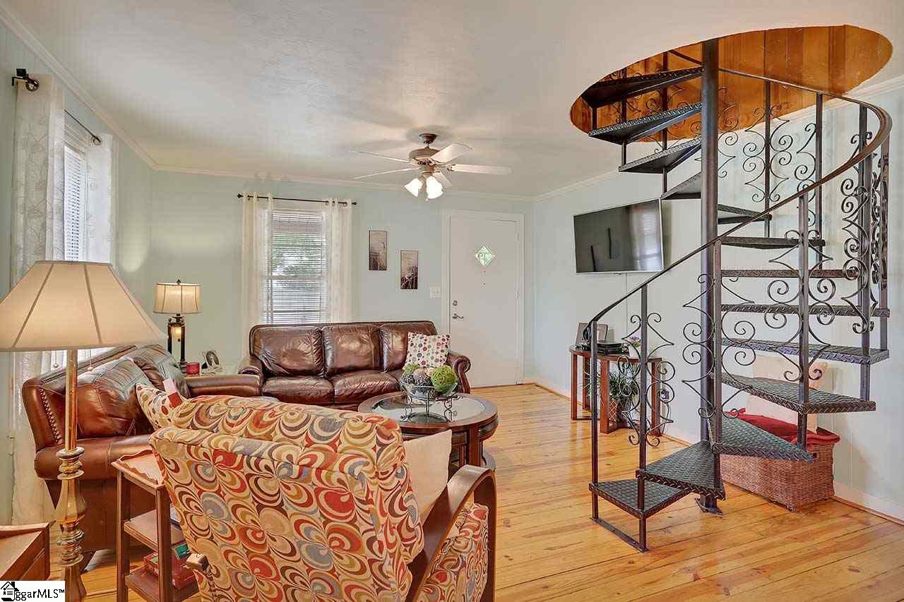 Gallery Image 6