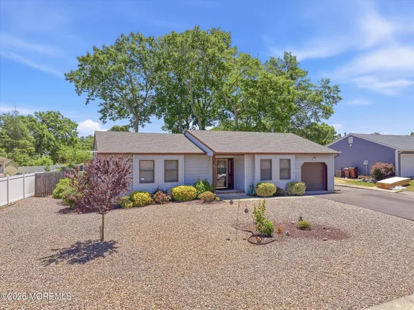 $475,000 | 60 Pelican Drive, Bayville, NJ 08721