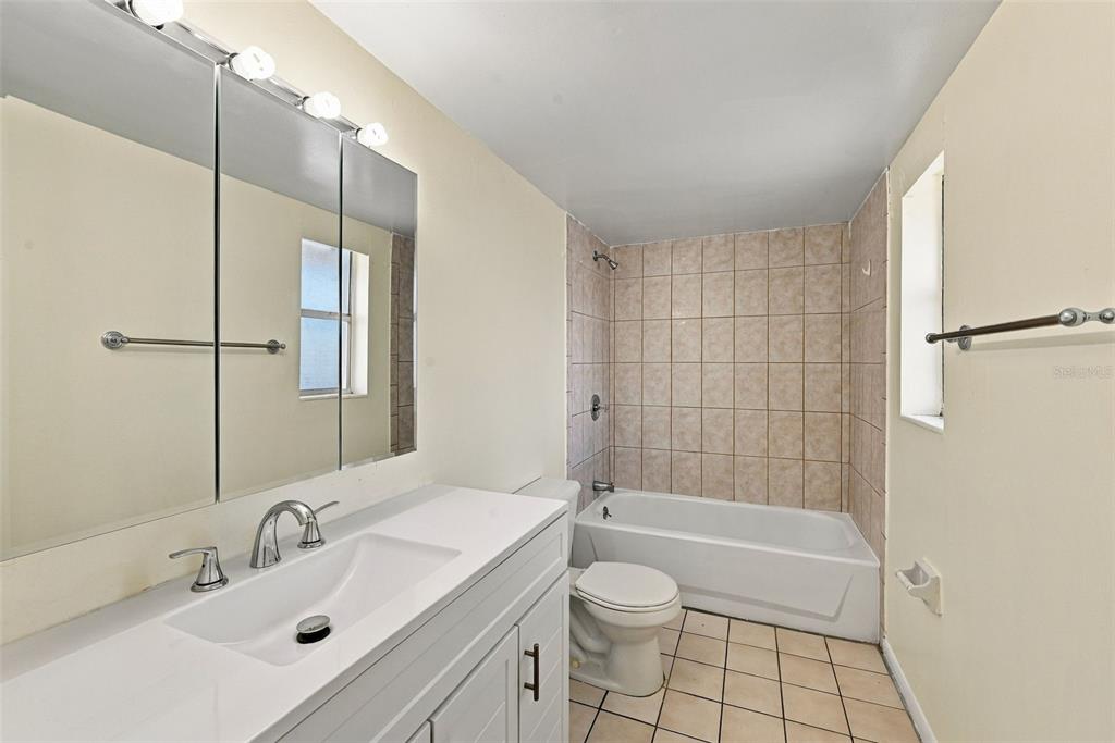 905 West Oak Ridge Road, Unit D Orlando, FL 32809 - Photo 21 of 34 Gallery Image 21