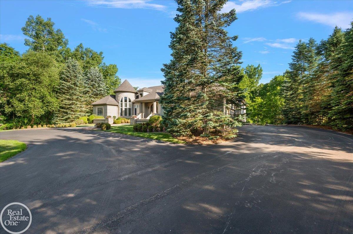 4575 Hidden Glen Circle Rochester, MI 48306 - Photo 24 of 82 50195236-514af8a3-f55a-4f58-8adf-06fad35b06b7.JPG