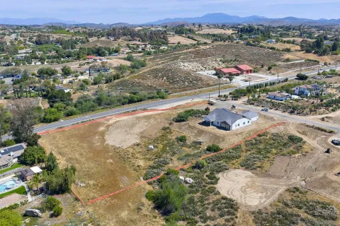 $2,199,990 | 39127 Corte Venture, Temecula, CA 92592