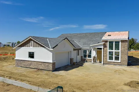 $2,199,990 | 39127 Corte Venture, Temecula, CA 92592