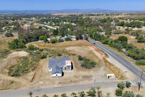$2,199,990 | 39127 Corte Venture, Temecula, CA 92592