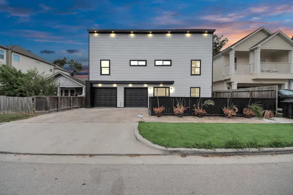 $8,750 | 1111 East 27th Street, Houston, TX 77009