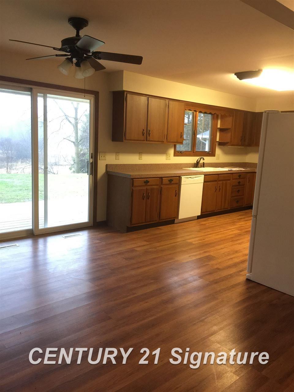 6847 Midland Road Freeland, MI 48623 - Photo 8 of 19