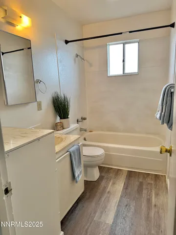 $1,300 | 827 Belli Drive, Reno, NV 89502