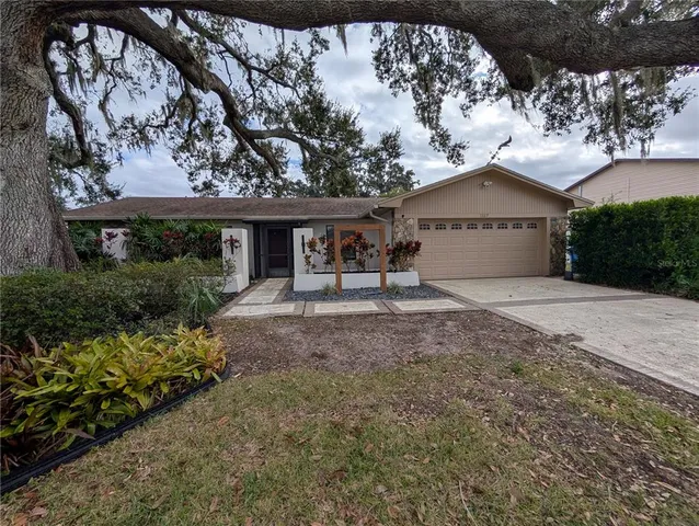 $2,900 | 1117 Lakemont Drive, Valrico, FL 33594