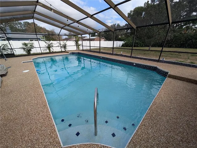 $2,900 | 1117 Lakemont Drive, Valrico, FL 33594